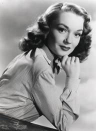 格洛丽亚·亨利