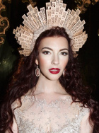Chrysta Bell