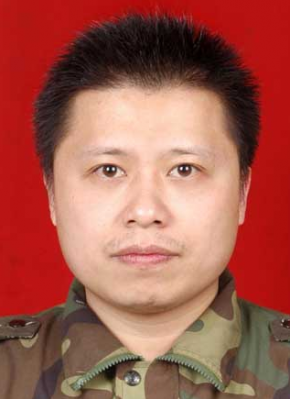 董群