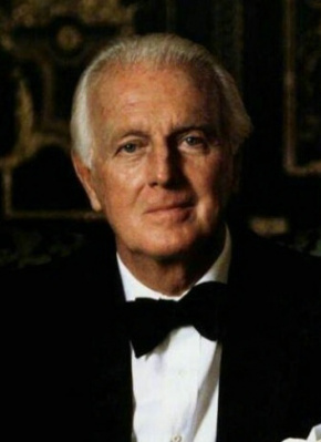 于贝尔·德·纪梵希