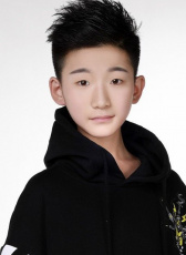 李渃主