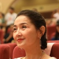 麗娜·夏侃