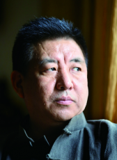 閆東