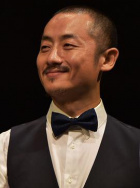 闫震宁
