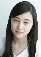 山口麻友