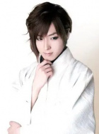 蒼井翔太