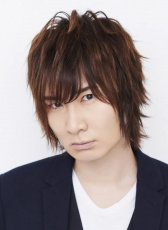 前野智昭