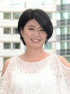 嚴藝文