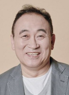 金貴先