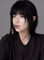 张佳雯