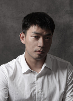 梁戟