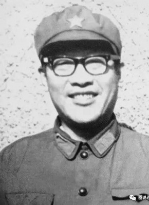 李力
