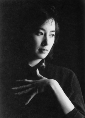 白川由美