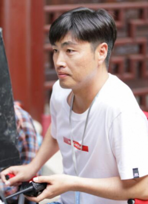 劉杰
