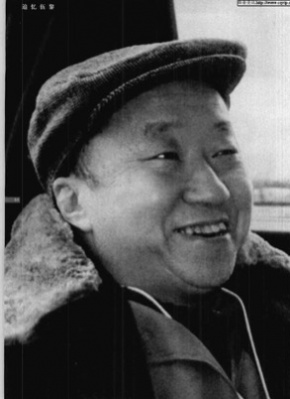 伍黎
