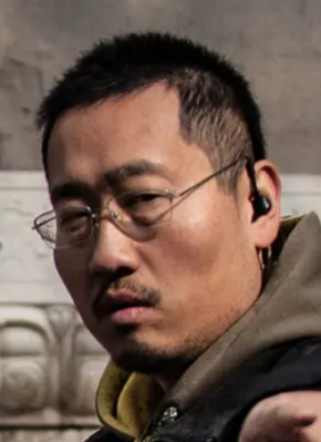 丁震