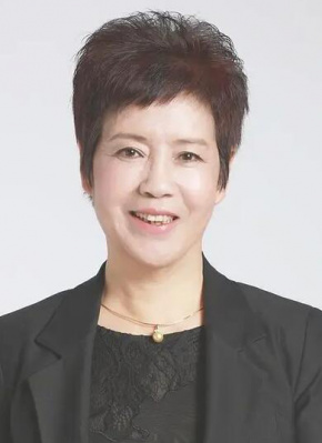 趙依芳