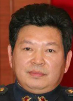 张卫国