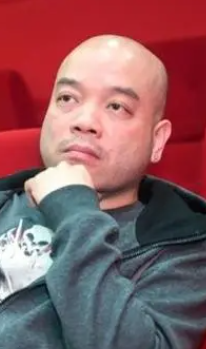 吴炜伦