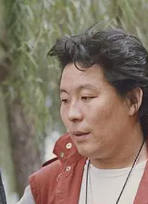 李建国