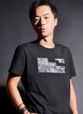 趙一龍