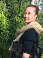 张玲