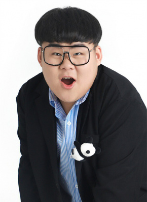 康启轩 Qixuan Kang