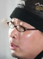 李云雷