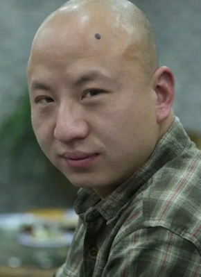王佩