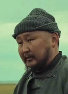 巴图
