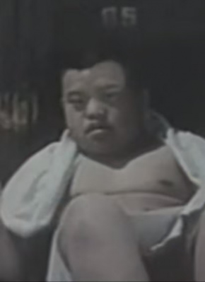 何明