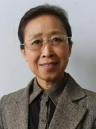 公翠英