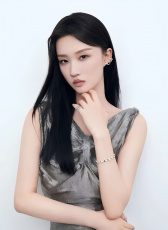 王佳怡