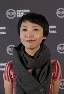 潘依然