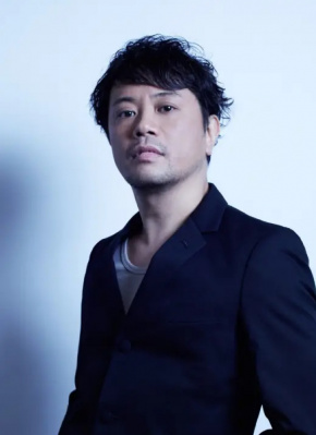 巖田光央
