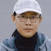 黄健