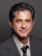 罗伯特·斯彻尼