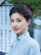 斓曦