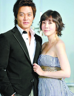 金正恩与李瑞镇全球美食仓库图片