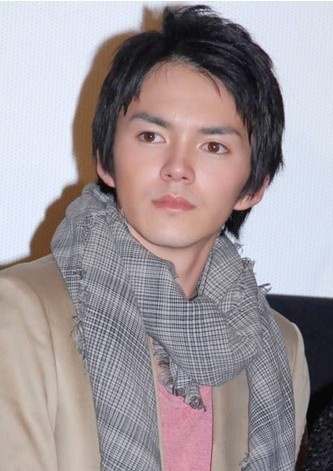 《检阅式》入围柏林影展 林遣都扮“金发男妓”_日本_电影网_1905.com