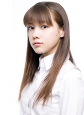 仲里衣纱