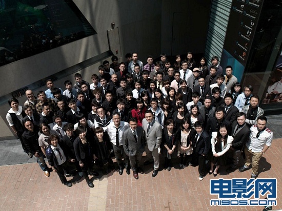 谢霆锋3亿续约英皇八年 九百万片酬拍《逆战》