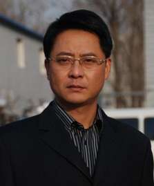 李威
