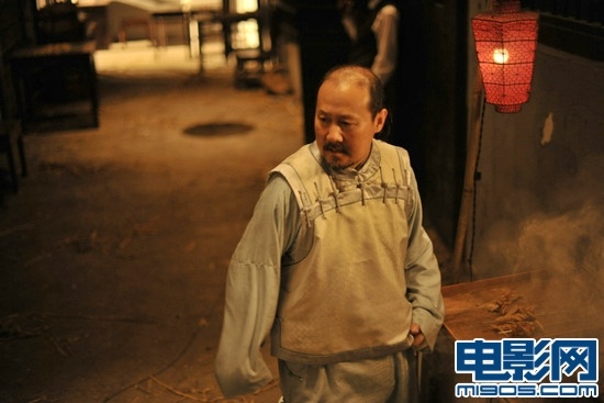 演双城石佛出彩 腾格尔体验骗术险遭殴打_华