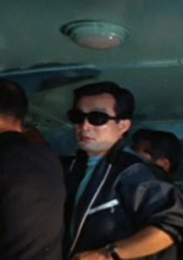 屋檐下