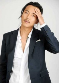 逆势而上的男人