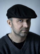 鲁卡斯·穆迪森