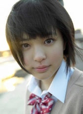 荒井萌