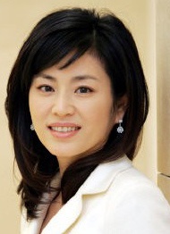 甄美里