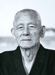 笠智众